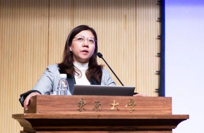 黄如：高等教育要以“新”促新以“智”提质