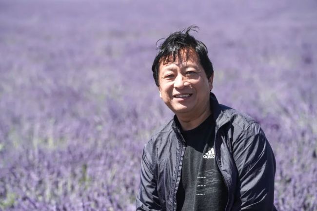 “画卷是舞台”：徐惠泉带您赏析《千里江山图》，品味徽宗心中的大宋山水