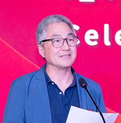 “陆老师，与你相遇，好幸运！”